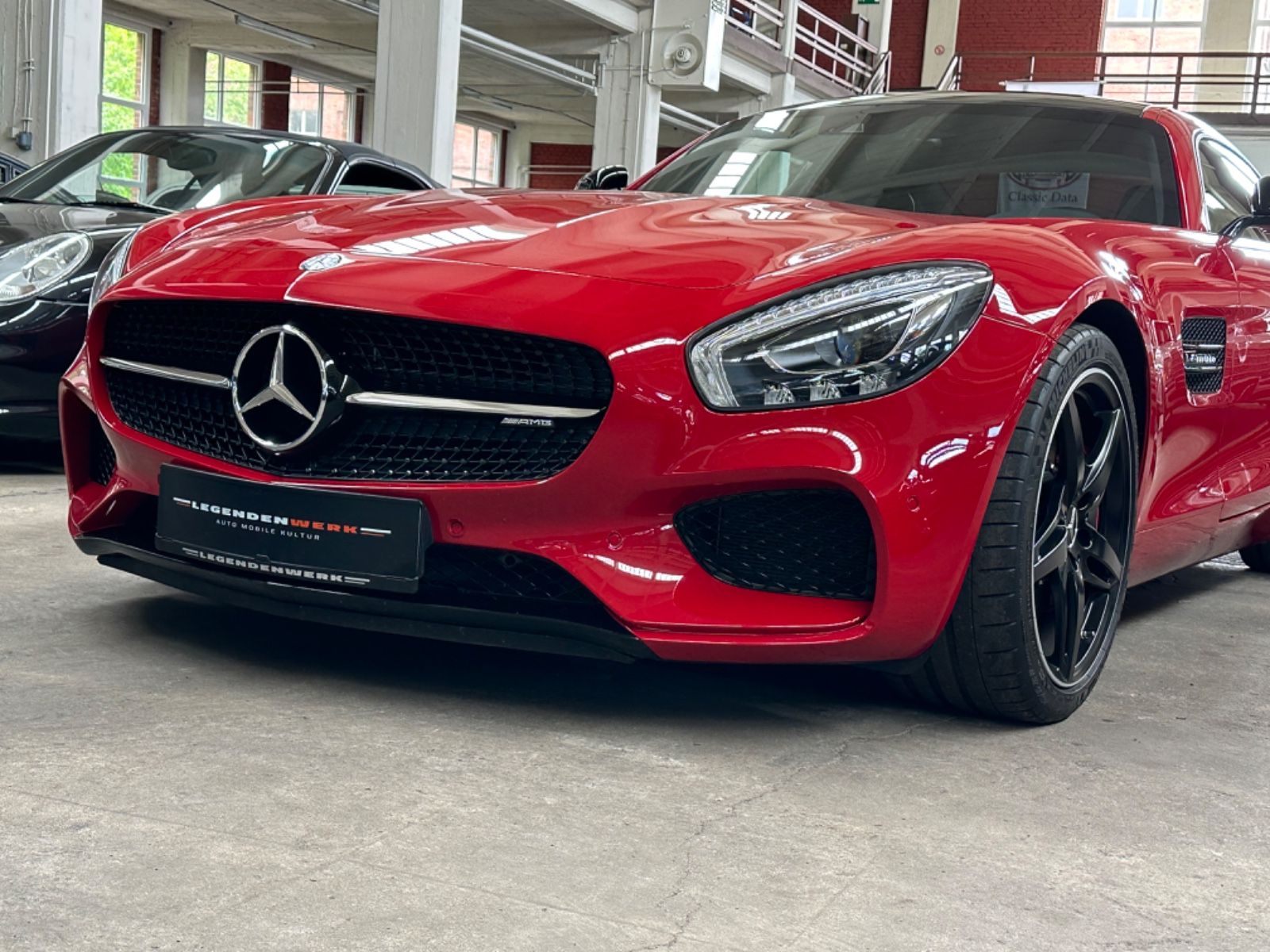 Fahrzeugabbildung Mercedes-Benz AMG GTS GLASDACH Sport ABGAS NO OPF KERAMIK Lack