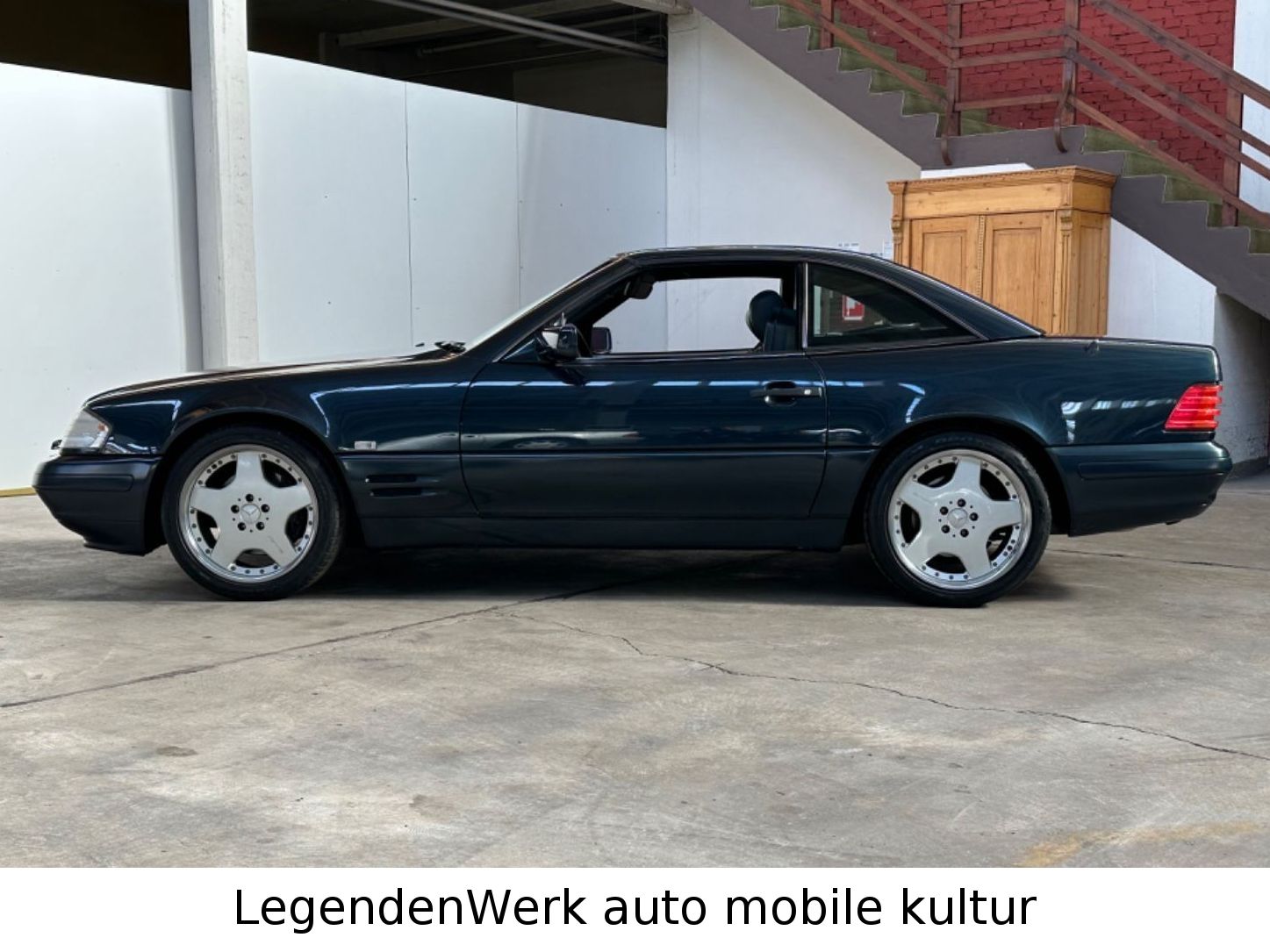 Fahrzeugabbildung Mercedes-Benz SL 500 DESIGNO PANORAMA AMG 18 PROMI DEUTSCH 1.H