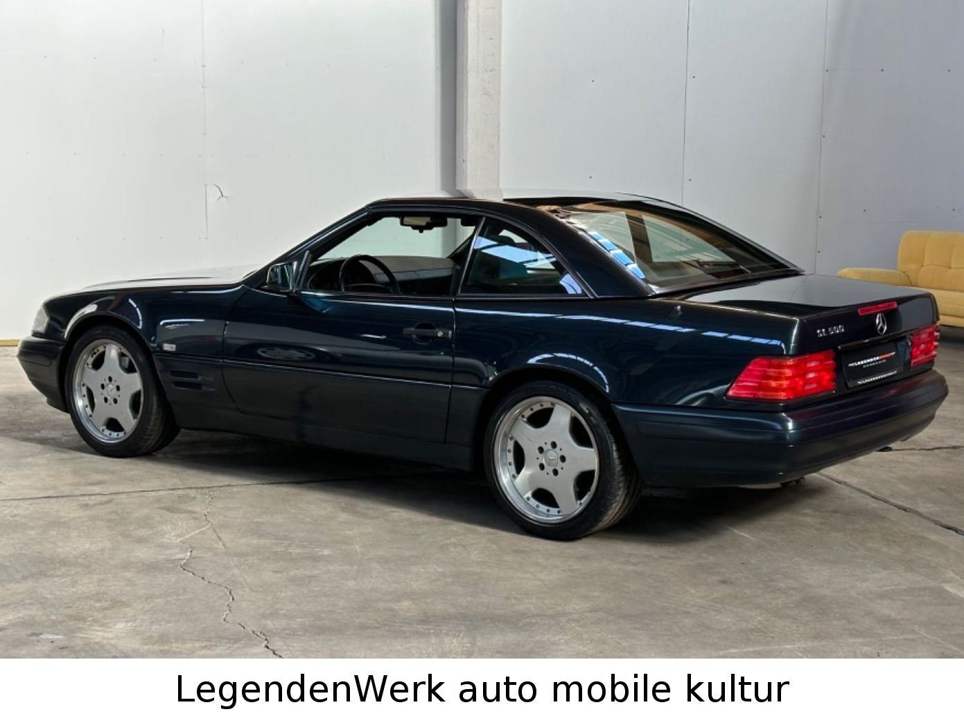 Fahrzeugabbildung Mercedes-Benz SL 500 DESIGNO PANORAMA AMG 18 PROMI DEUTSCH 1.H