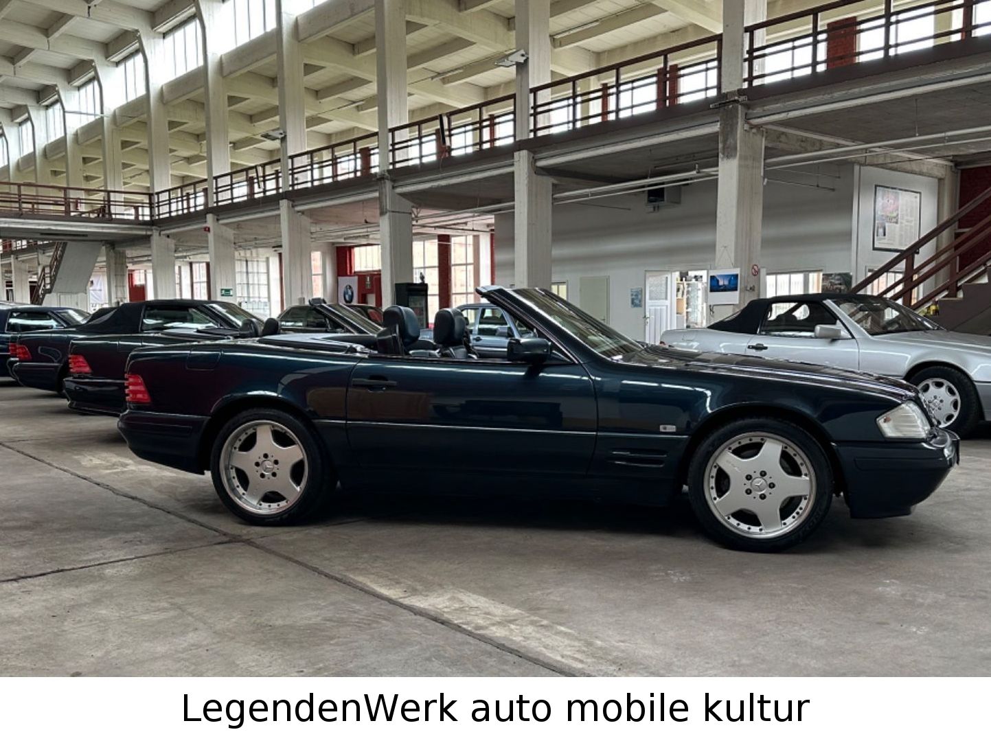 Fahrzeugabbildung Mercedes-Benz SL 500 DESIGNO PANORAMA AMG 18 PROMI DEUTSCH 1.H