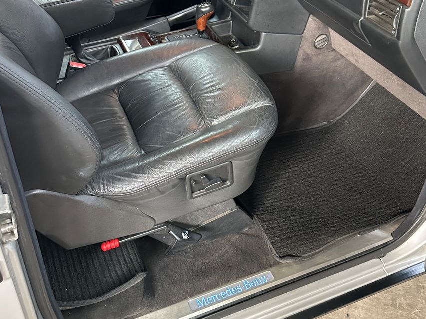Fahrzeugabbildung Mercedes-Benz G 500 463.240 1/530 SWB KURZ EURO MB-Scheckheft