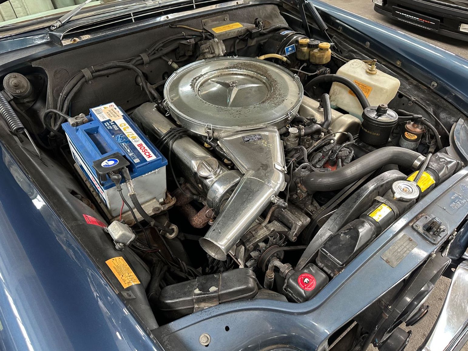 Fahrzeugabbildung Mercedes-Benz 280 SE 3.5 W 111 Coupe BRD Schalter SSD Leder
