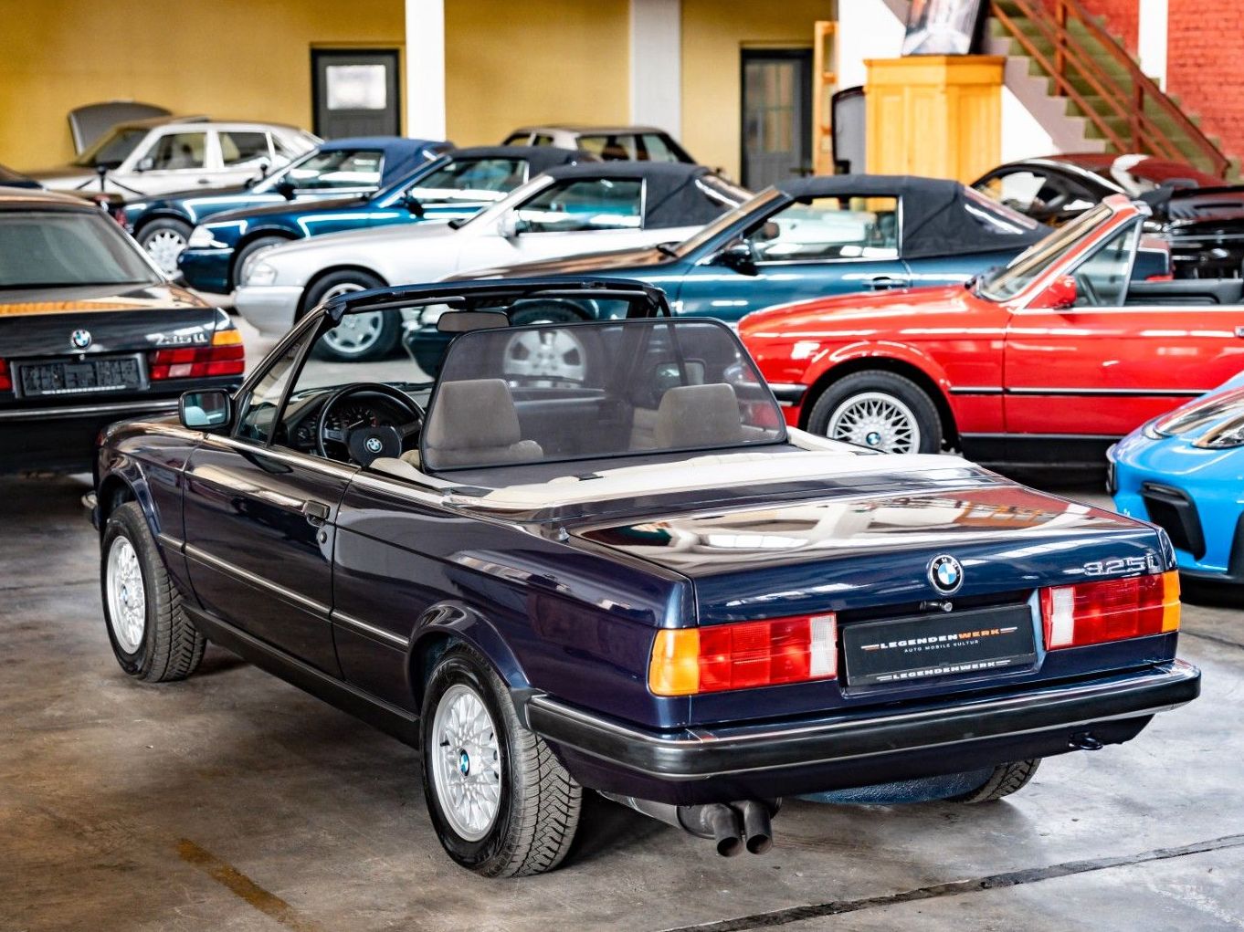 Fahrzeugabbildung BMW 325i E30 VFL CABRIO RESTAURIERT! Classic Data 1-