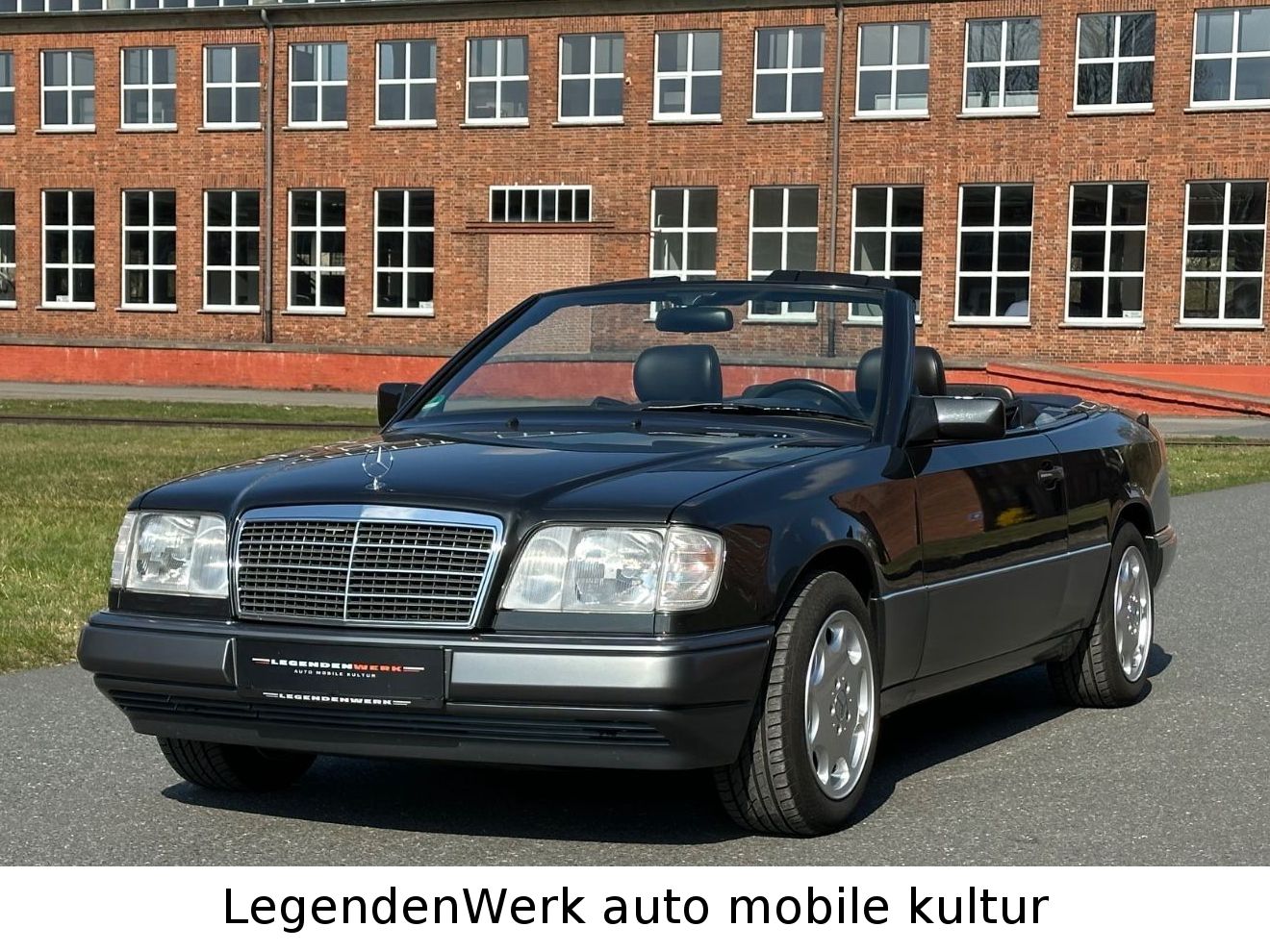 Fahrzeugabbildung Mercedes-Benz E 220 A124 ERSTLACK BRD im JAHRESWAGENZUSTAND