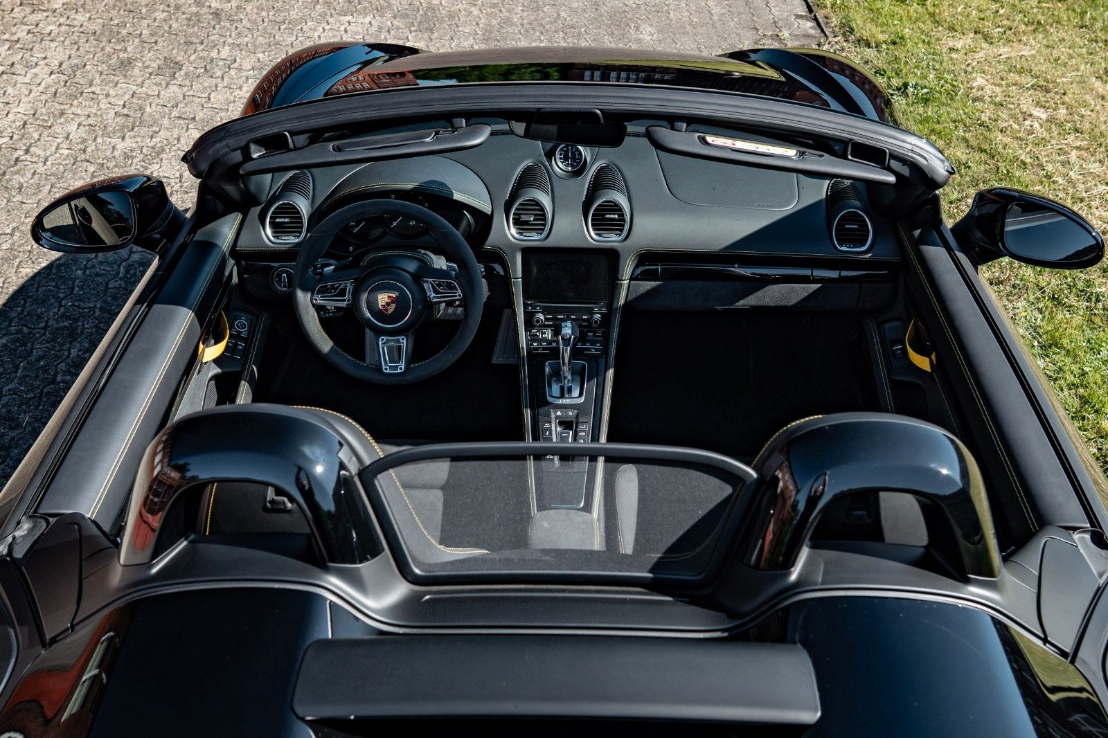 Fahrzeugabbildung Porsche Boxster 718 Spyder LED BOSE Adapt Sport APPROVED