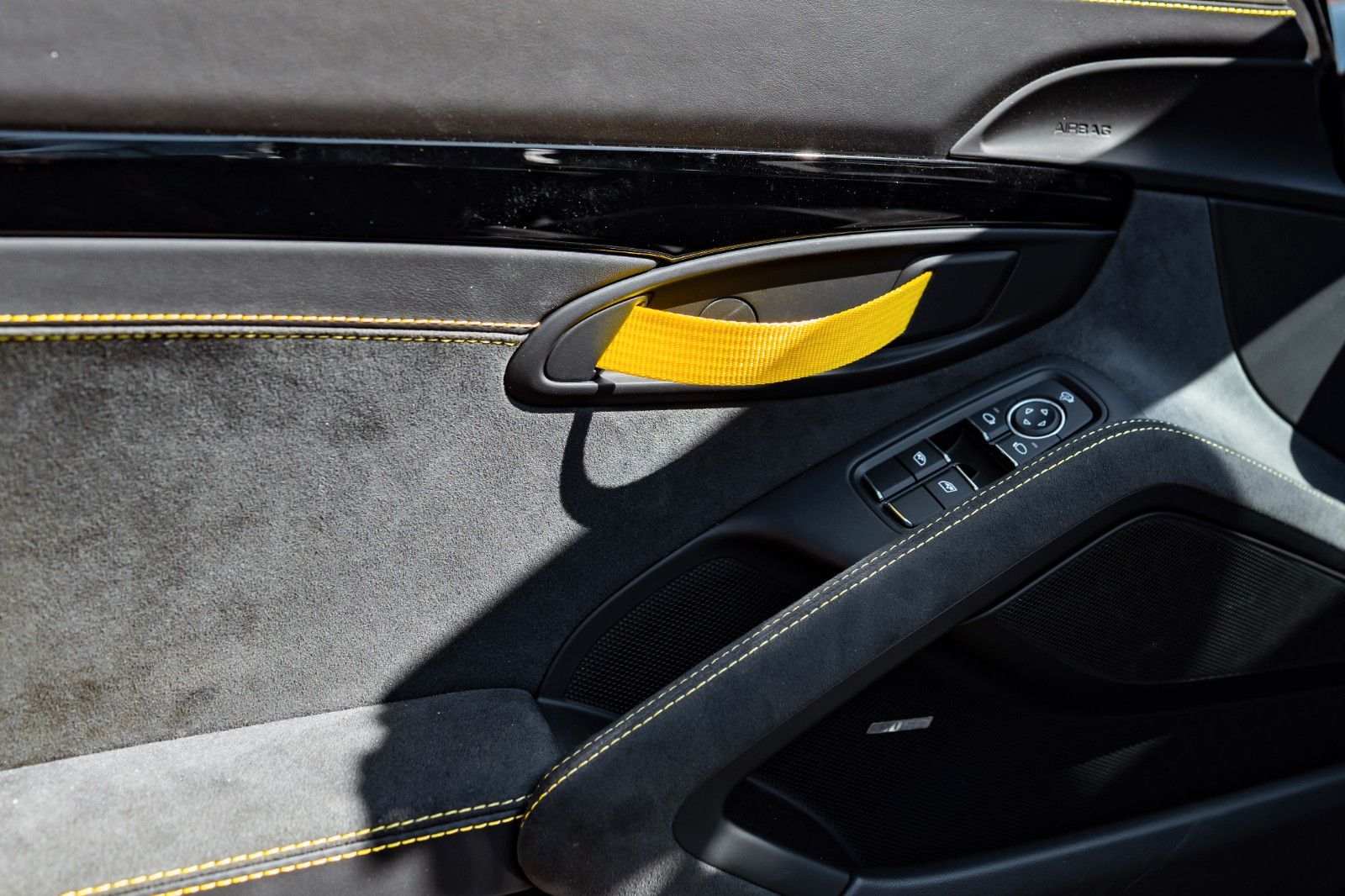 Fahrzeugabbildung Porsche Boxster 718 Spyder LED BOSE Adapt Sport APPROVED
