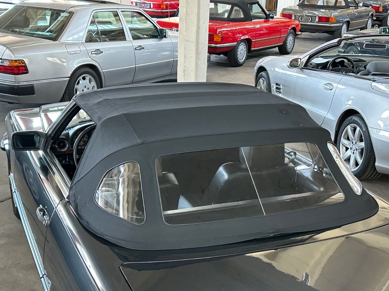 Fahrzeugabbildung Mercedes-Benz SL300 R107 SCHALTER  MB RESTAURIERT ClassicData2