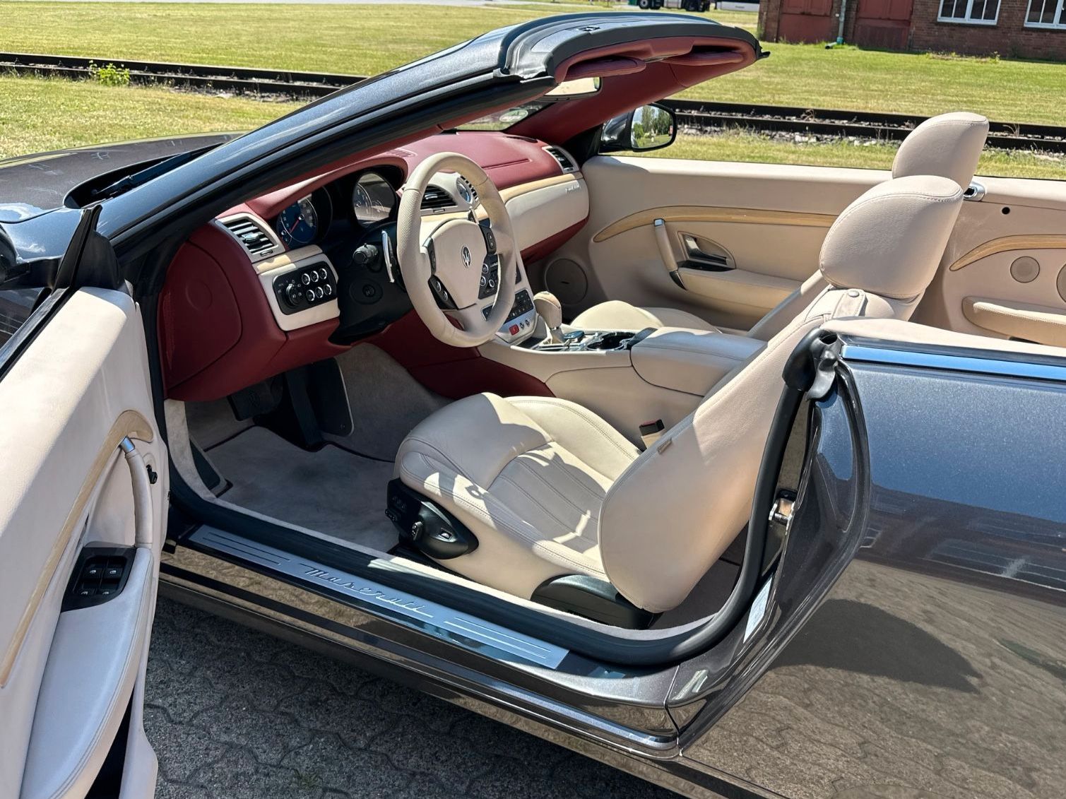 Fahrzeugabbildung Maserati GranCabrio Deutschland Maserati Scheckheft Histo