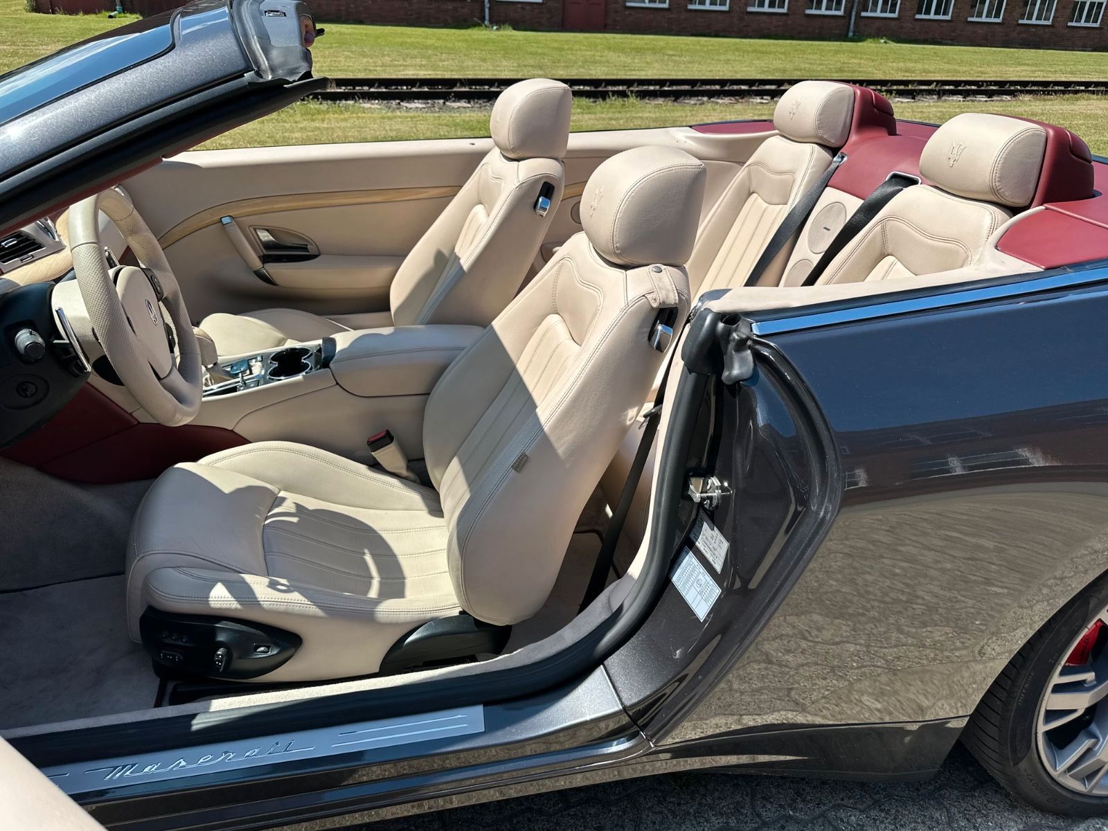 Fahrzeugabbildung Maserati GranCabrio Deutschland Maserati Scheckheft Histo