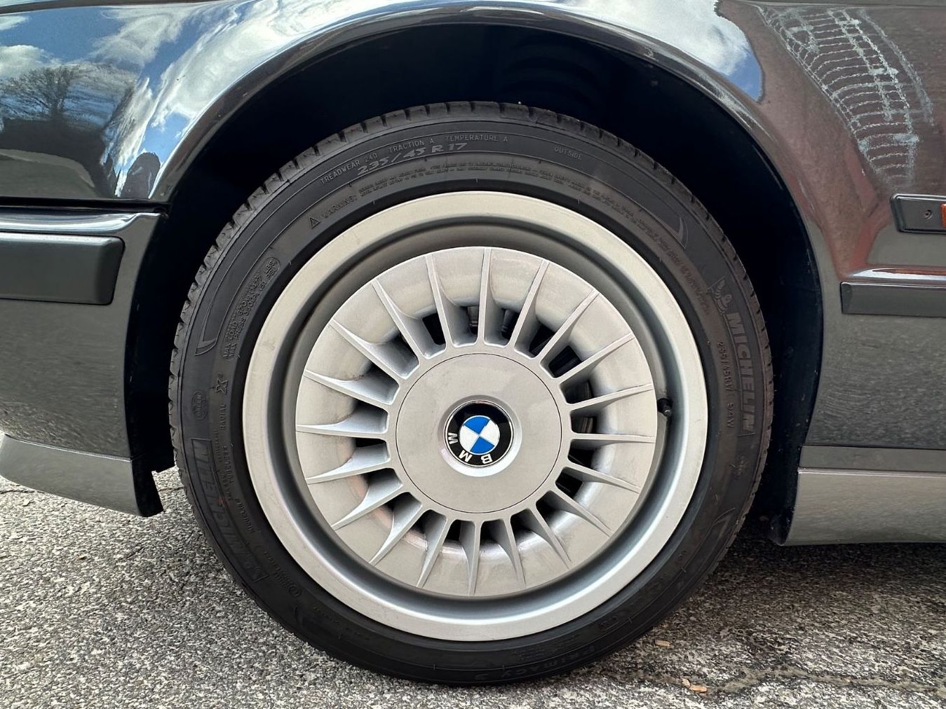 Fahrzeugabbildung BMW M5 E34 Schalter Technik/Fahrwerk orig. BMW neu