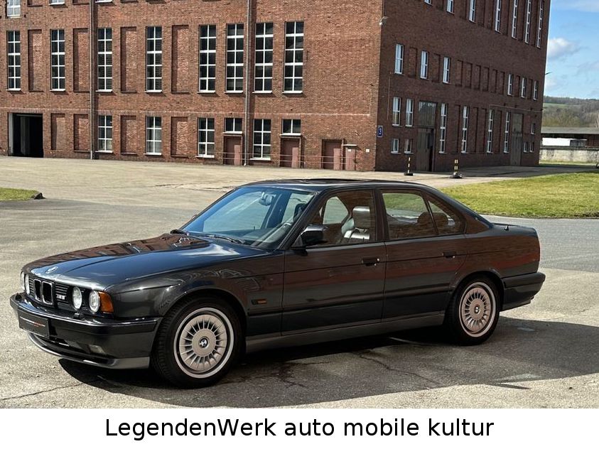 Fahrzeugabbildung BMW M5 E34 Schalter Technik/Fahrwerk orig. BMW neu