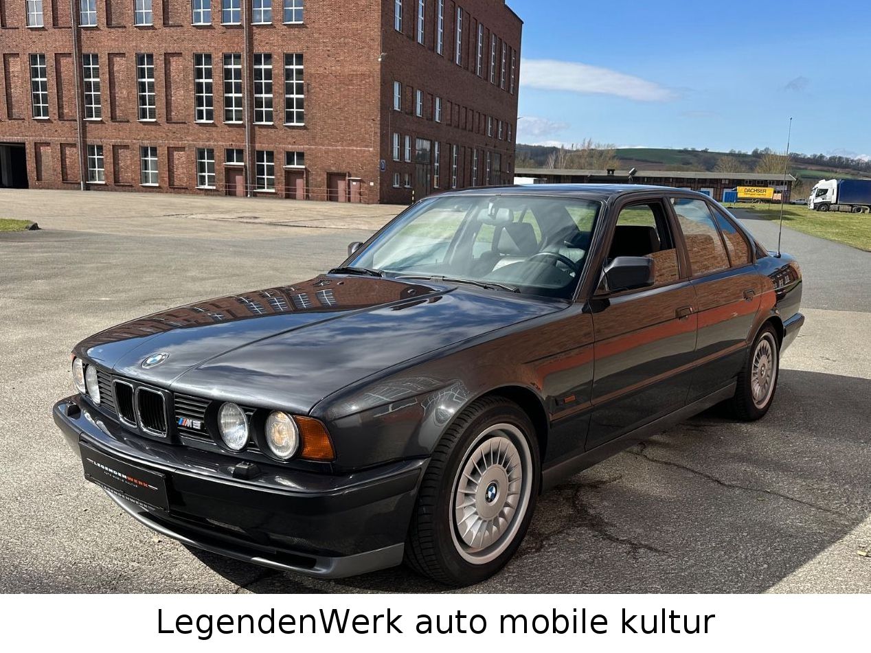 Fahrzeugabbildung BMW M5 E34 Schalter Technik/Fahrwerk orig. BMW neu