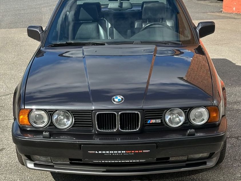 Fahrzeugabbildung BMW M5 E34 Schalter Technik/Fahrwerk orig. BMW neu