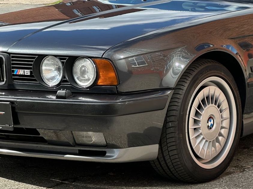 Fahrzeugabbildung BMW M5 E34 Schalter Technik/Fahrwerk orig. BMW neu