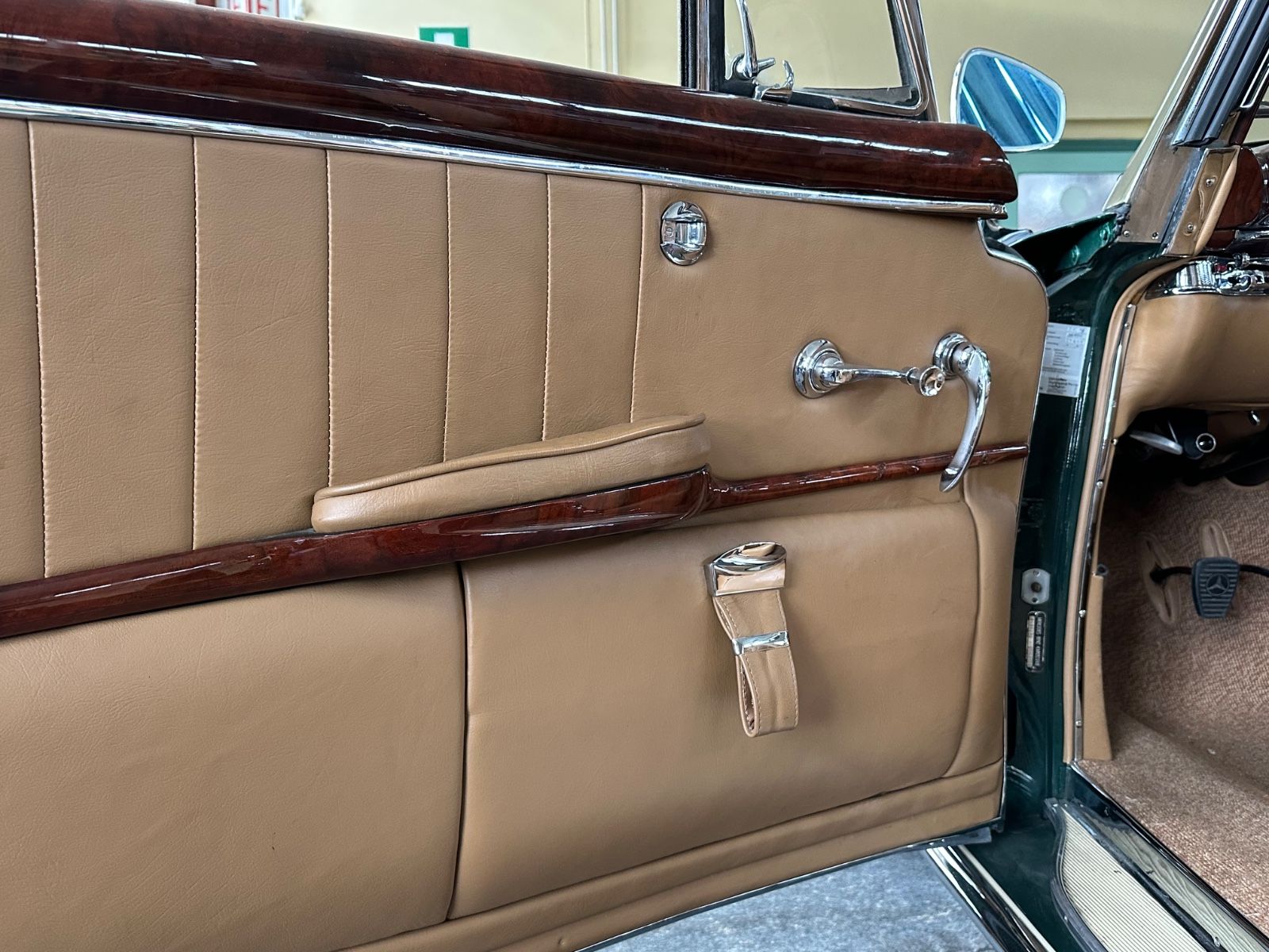 Fahrzeugabbildung Mercedes-Benz 220 S 180 PONTON CABRIOLET Classic A. Note 1-