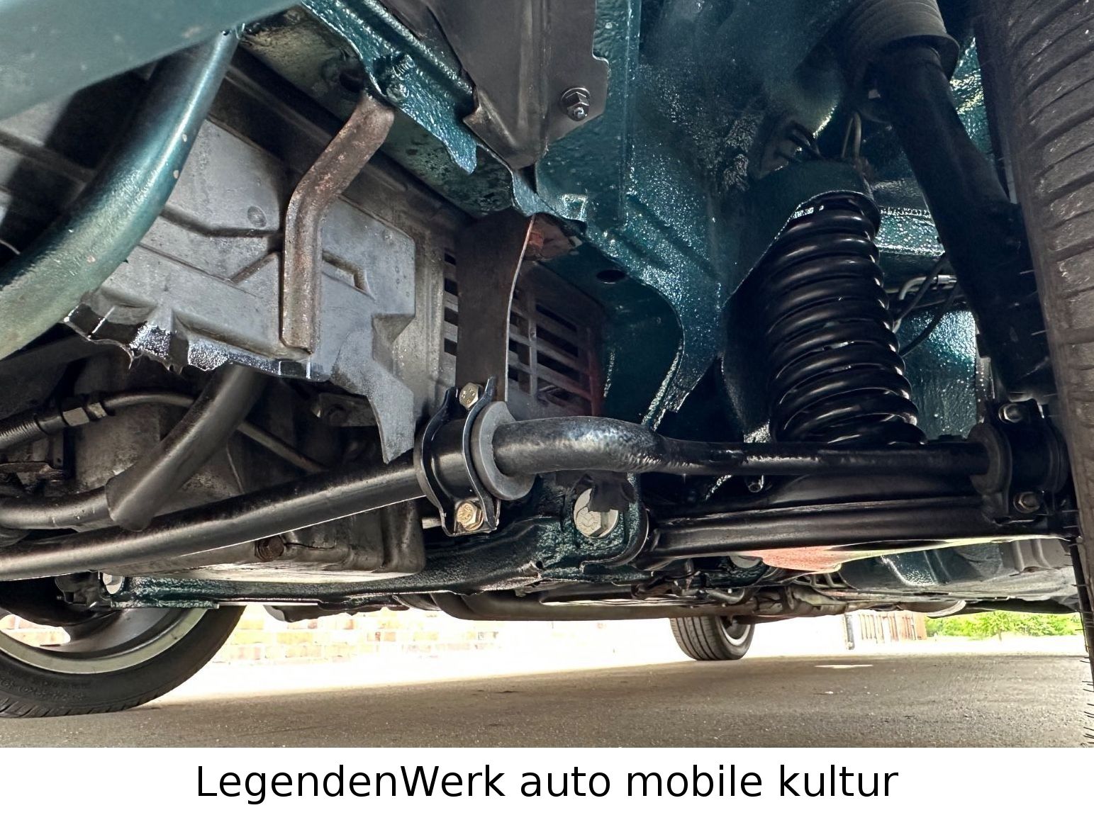 Fahrzeugabbildung Mercedes-Benz E 36 AMG T S124 Deutschland 2.Hd teilrestauriert