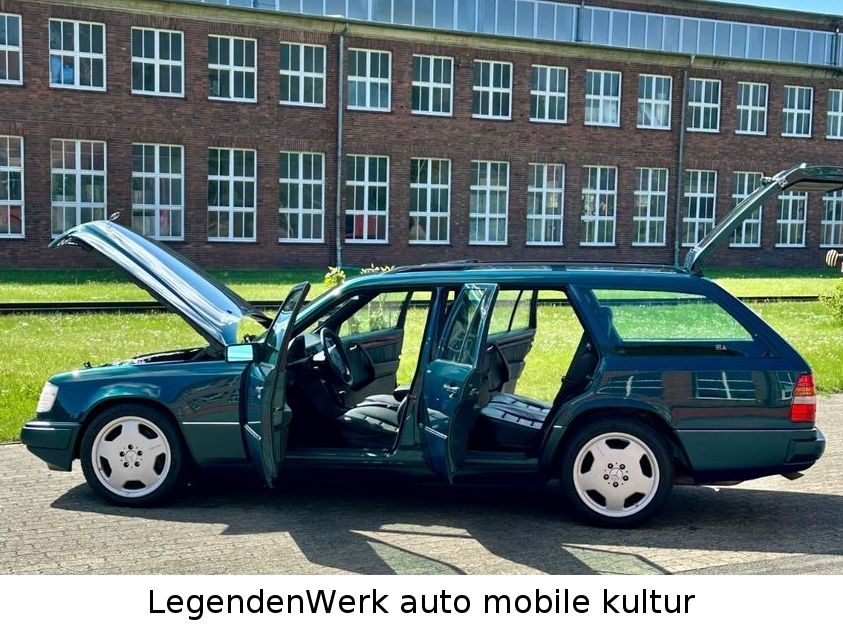 Fahrzeugabbildung Mercedes-Benz E 36 AMG T S124 Deutschland 2.Hd teilrestauriert