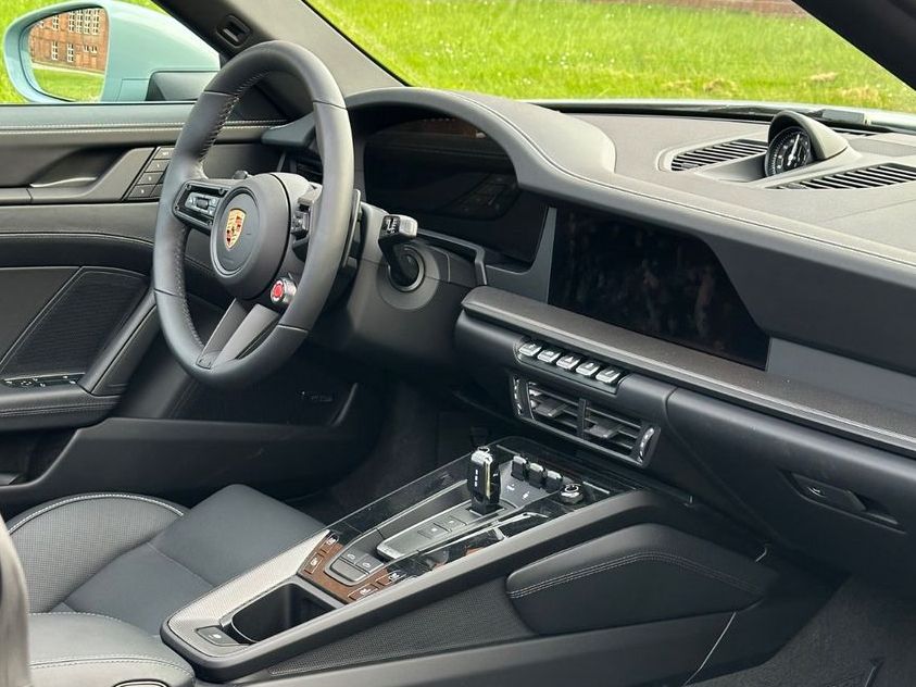 Fahrzeugabbildung Porsche 911 992.2 Targa 4 GTS SHADEGREEN LED LIFT 18Wege