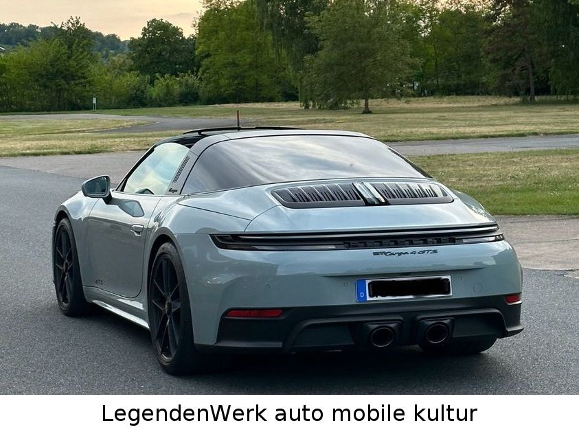 Fahrzeugabbildung Porsche 911 992.2 Targa 4 GTS SHADEGREEN LED LIFT 18Wege