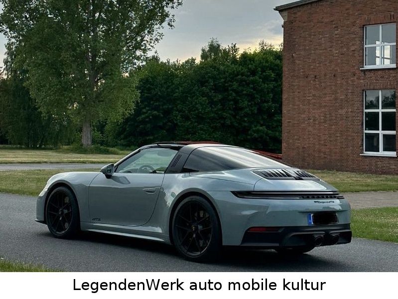 Fahrzeugabbildung Porsche 911 992.2 Targa 4 GTS SHADEGREEN LED LIFT 18Wege