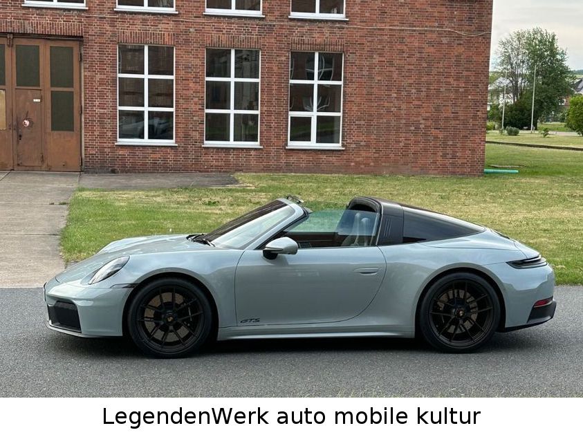 Fahrzeugabbildung Porsche 911 992.2 Targa 4 GTS SHADEGREEN LED LIFT 18Wege