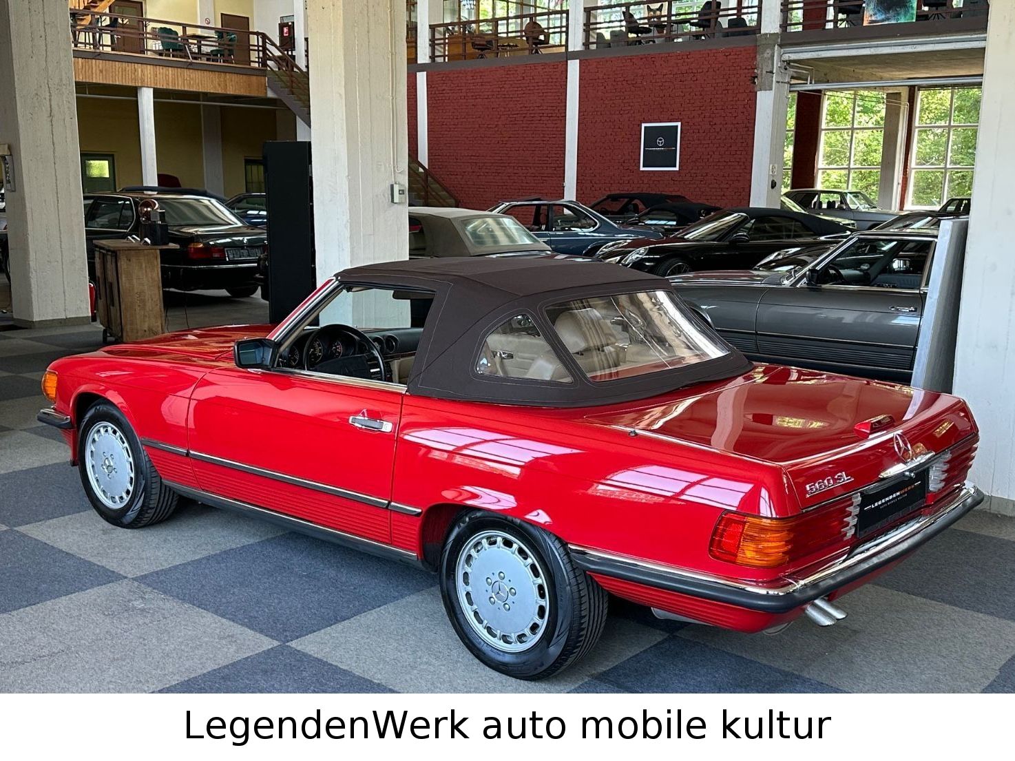 Fahrzeugabbildung Mercedes-Benz SL 560 R107 MB EU-Umrüstung Verdeck /Technik neu
