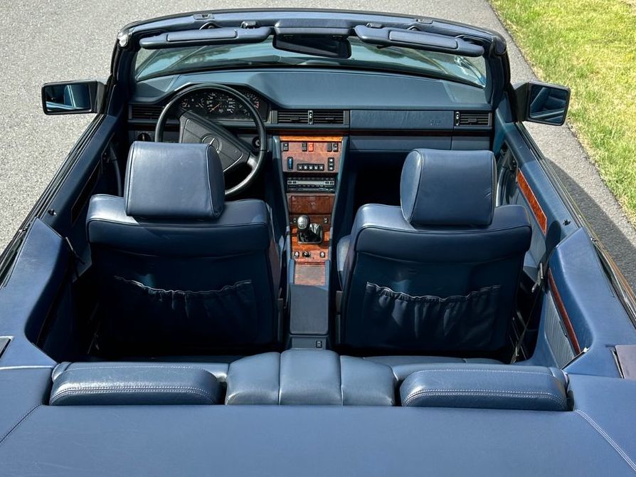 Fahrzeugabbildung Mercedes-Benz 300 CE 24V A124 GETRAG SCHALTER KLIMA LEDER BRD
