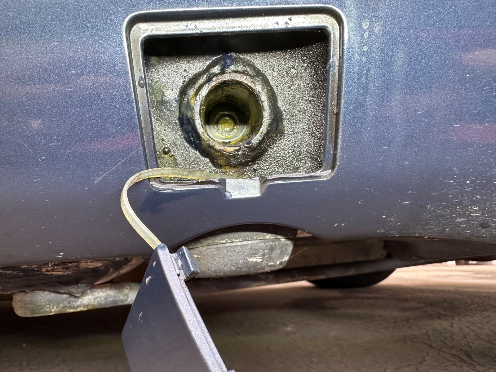 Fahrzeugabbildung Mercedes-Benz 300 CE 24V A124 GETRAG SCHALTER KLIMA LEDER BRD