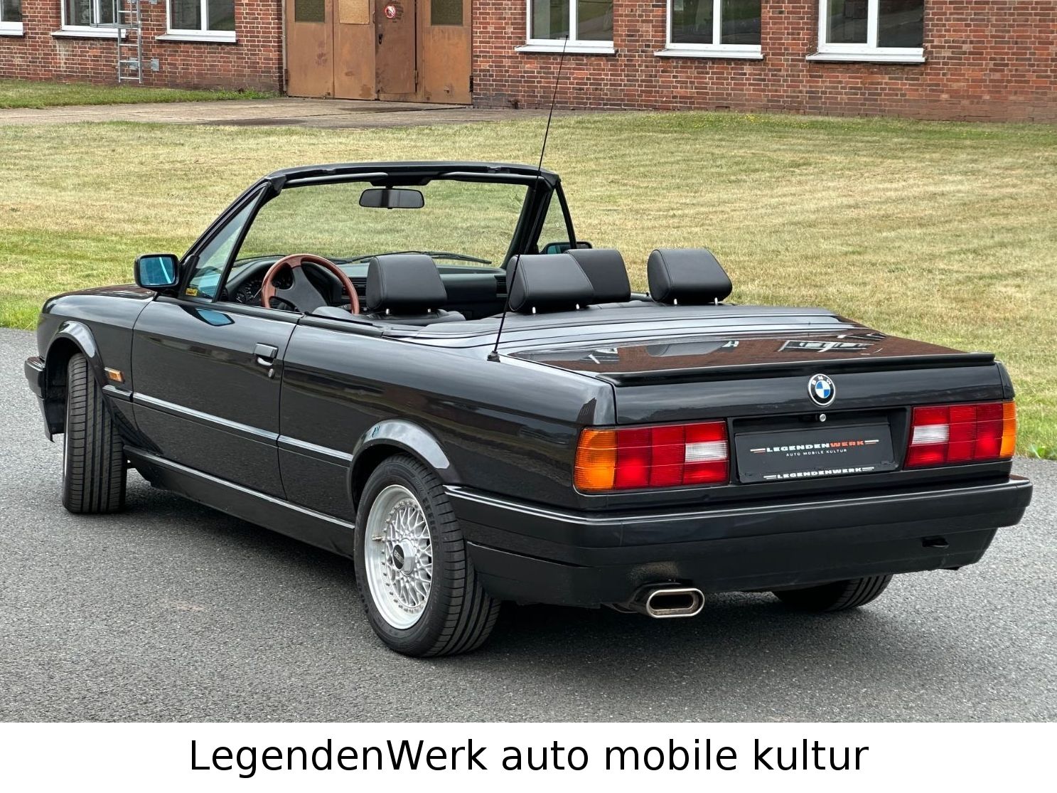 Fahrzeugabbildung BMW 318i E30 1. Hand 1. Lack Leder Schalter SERVICE