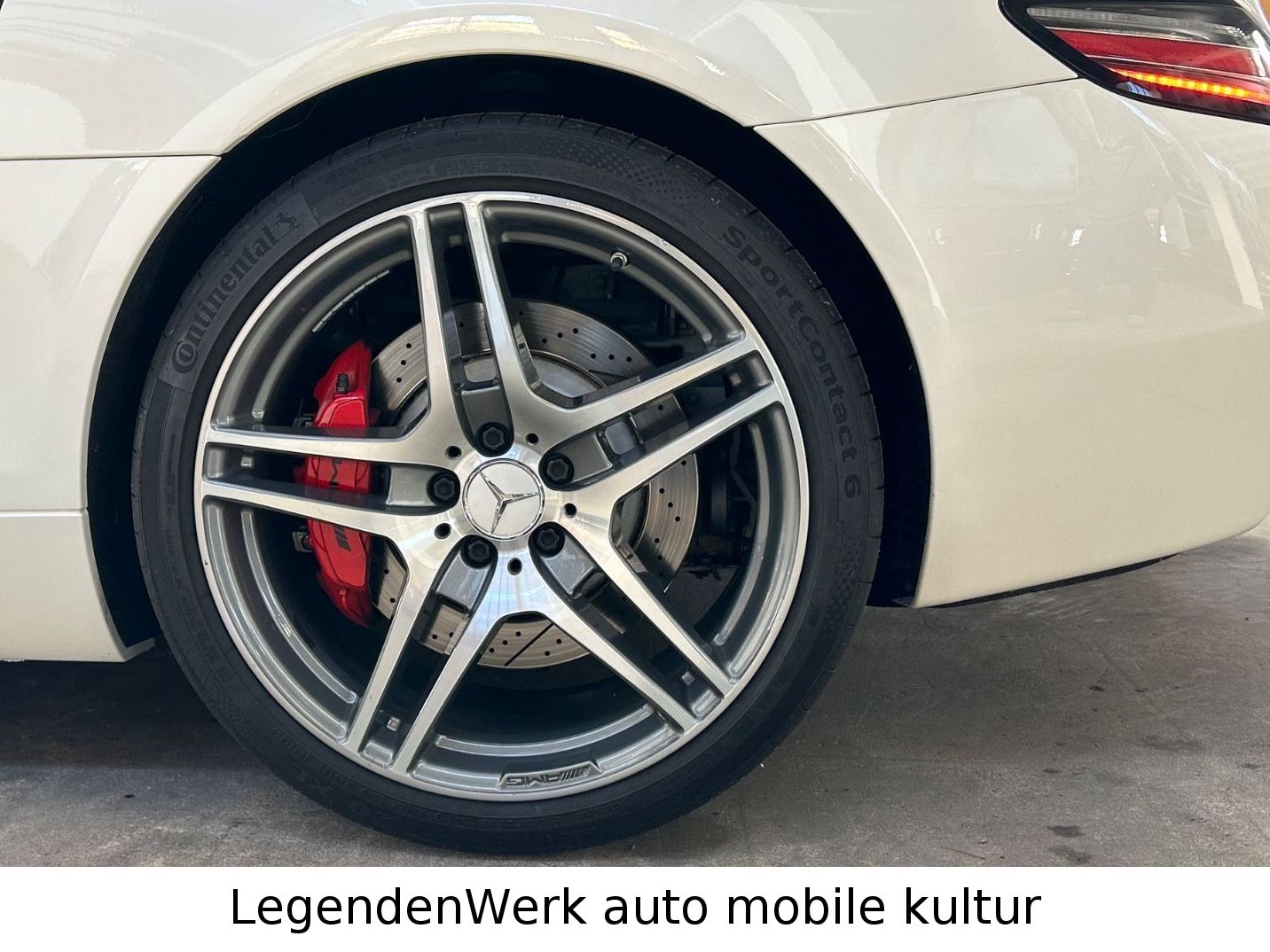 Fahrzeugabbildung Mercedes-Benz SLS AMG GT Coupe AMG Ride Control Bang & Olufsen