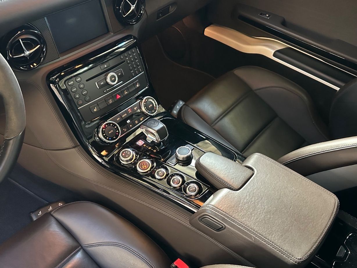 Fahrzeugabbildung Mercedes-Benz SLS AMG GT Coupe AMG Ride Control Bang & Olufsen
