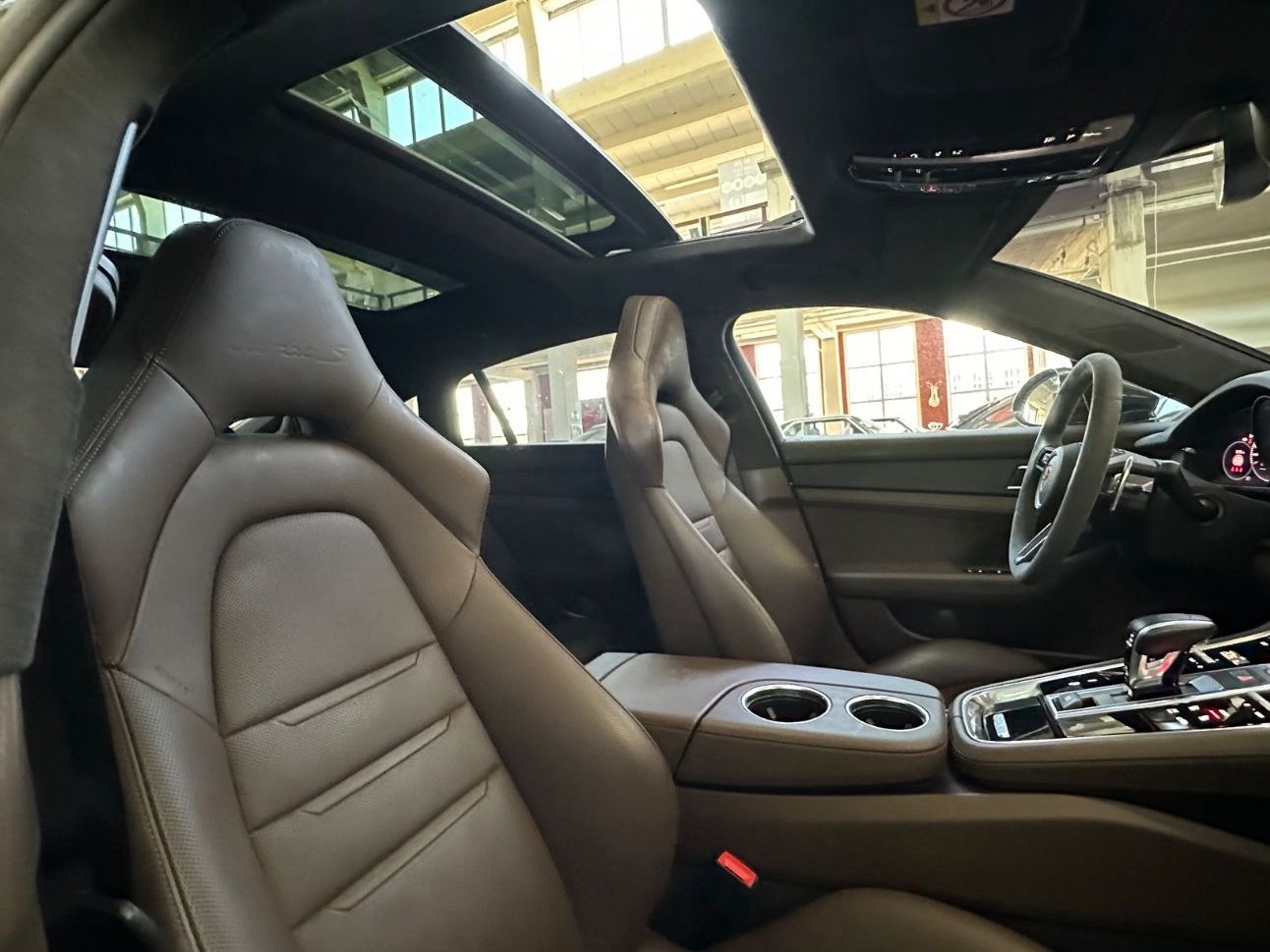 Fahrzeugabbildung Porsche Panamera Turbo S EXCLUSIV SPORT CHRONO + ABGAS