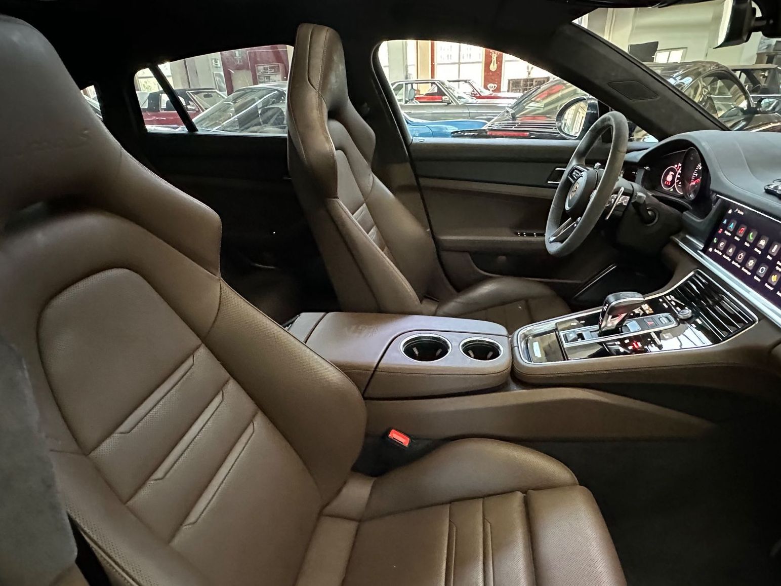 Fahrzeugabbildung Porsche Panamera Turbo S EXCLUSIV SPORT CHRONO + ABGAS