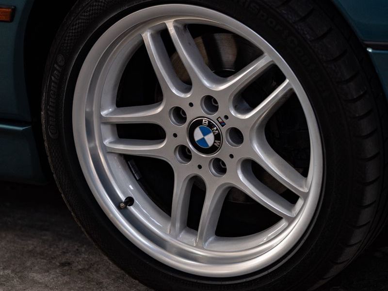 Fahrzeugabbildung BMW 850Ci 5.4L-326PS! M-Paket BRD Scheckheft BMW AG!