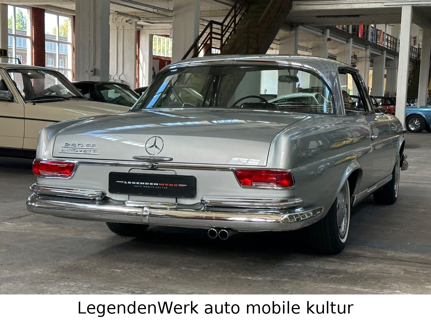 Fahrzeugabbildung Mercedes-Benz 250 SE W111 Hamburg Schweiz UNGESCHWEIßT SSD AUT