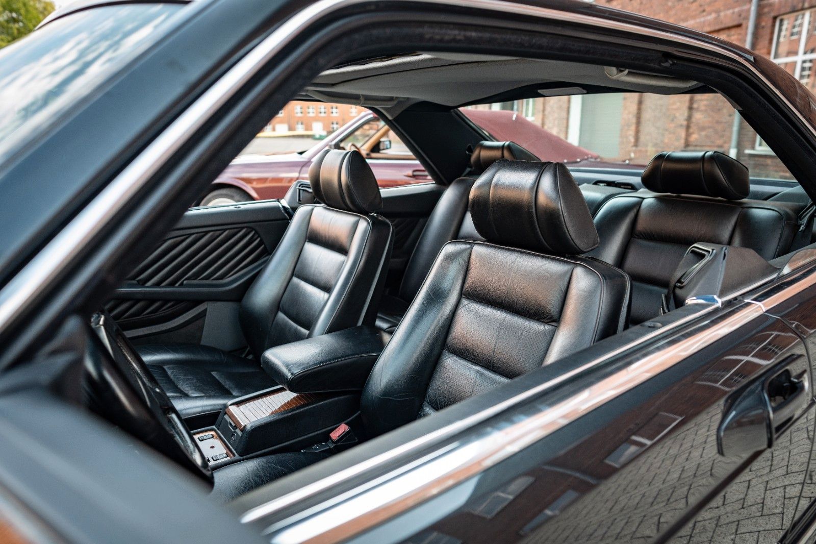 Fahrzeugabbildung Mercedes-Benz 560 SEC 6.0 AMG 2V ORIGINAL PRE MERGER 235kw BRD