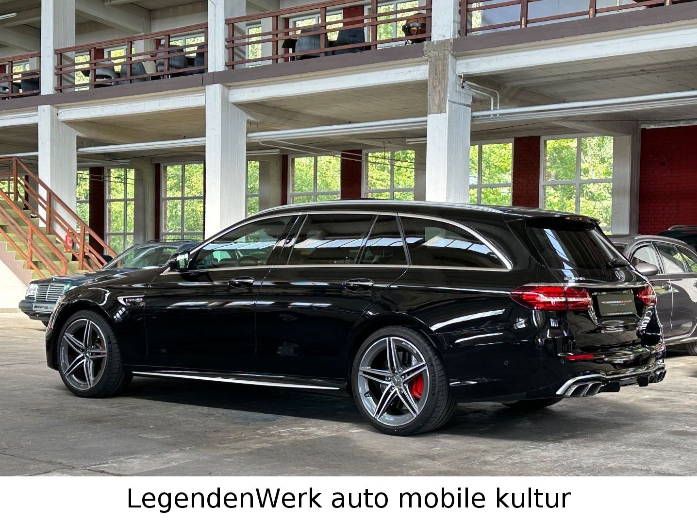 Fahrzeugabbildung Mercedes-Benz E 63 S AMG T 4Matic TRACK DRIVER ABGAS Garan2027