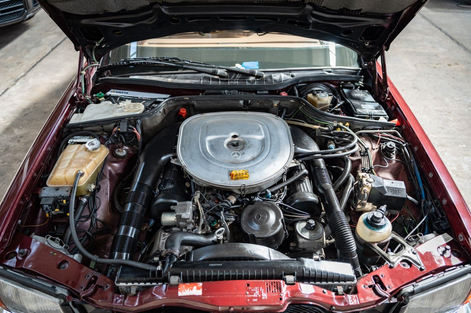 Fahrzeugabbildung Mercedes-Benz 560 SEC Cabriolet ORIGINAL SGS Marbella BRD220kw