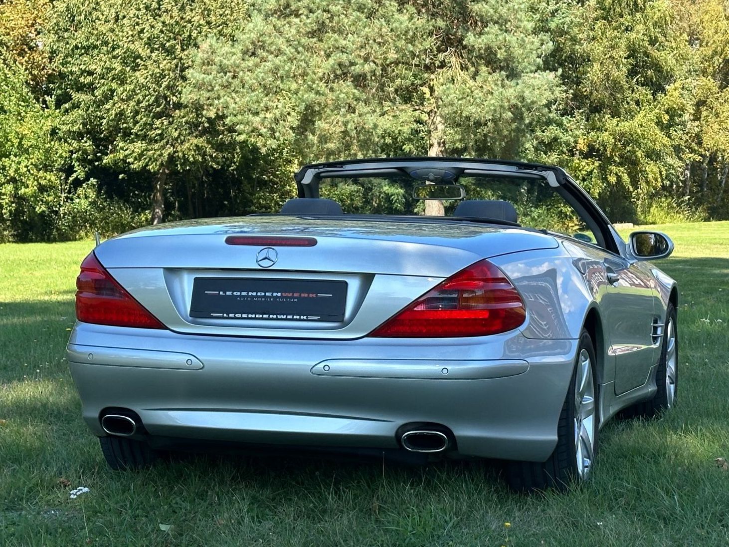 Fahrzeugabbildung Mercedes-Benz SL 350 R230 2. Hand Scheckheft ERSTLACK BRD