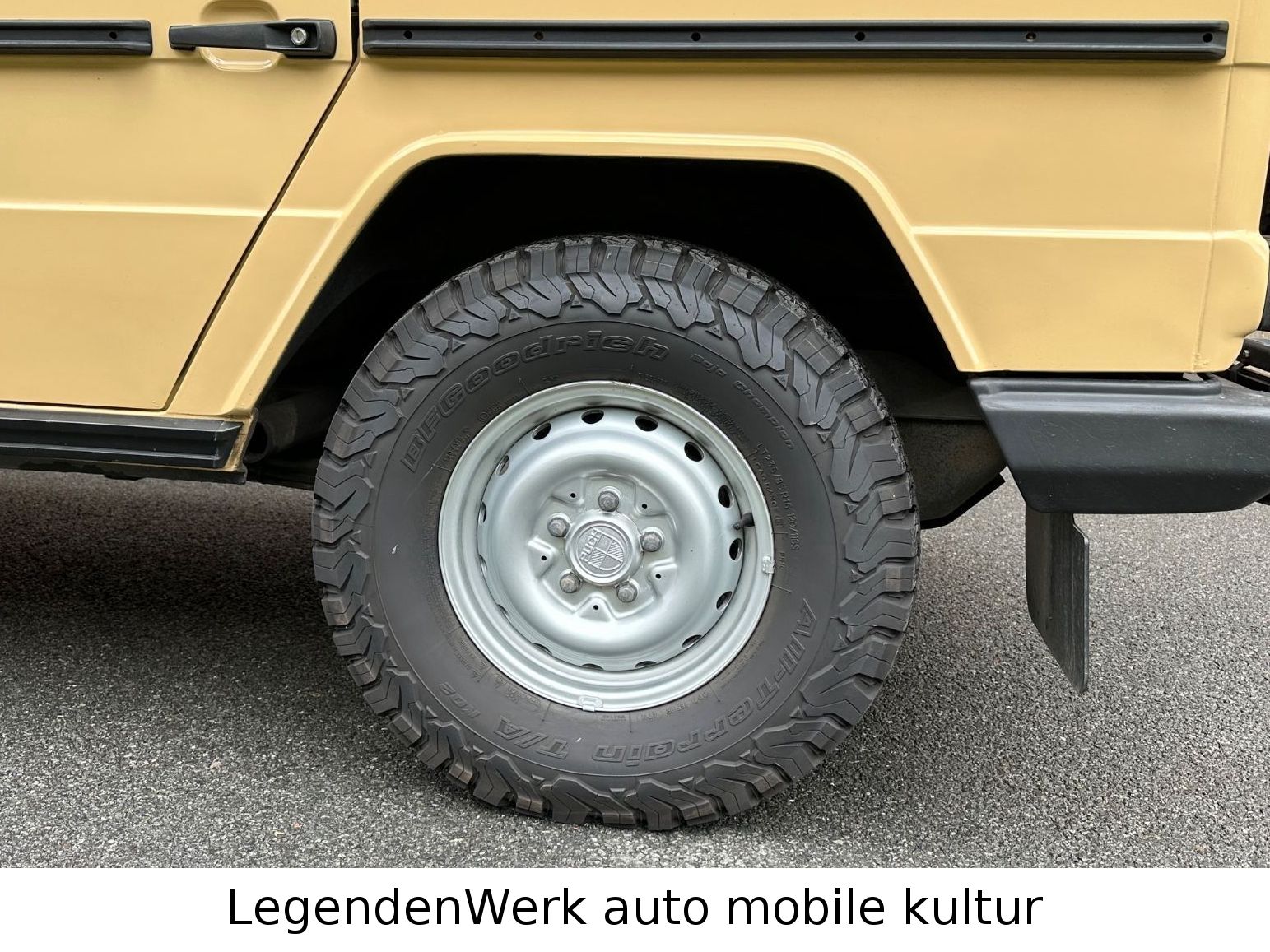 Fahrzeugabbildung Mercedes-Benz 280 GE PUCH No. 517 W460233 ORIGINAL Automat TOP