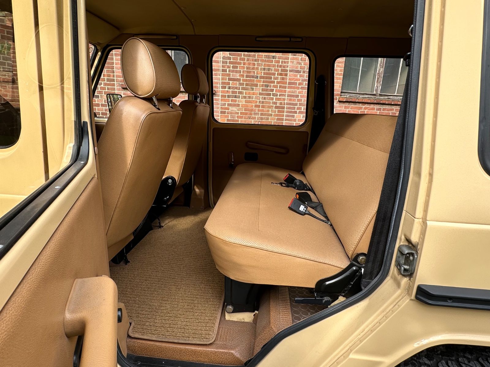 Fahrzeugabbildung Mercedes-Benz 280 GE PUCH No. 517 W460233 ORIGINAL Automat TOP