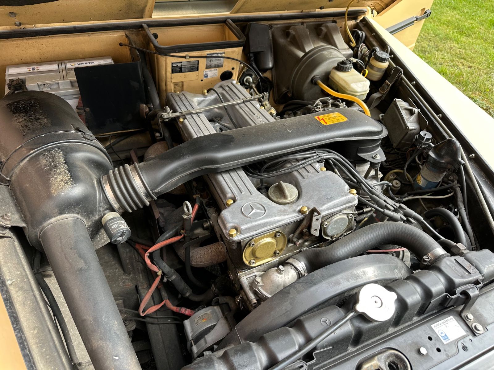 Fahrzeugabbildung Mercedes-Benz 280 GE PUCH No. 517 W460233 ORIGINAL Automat TOP