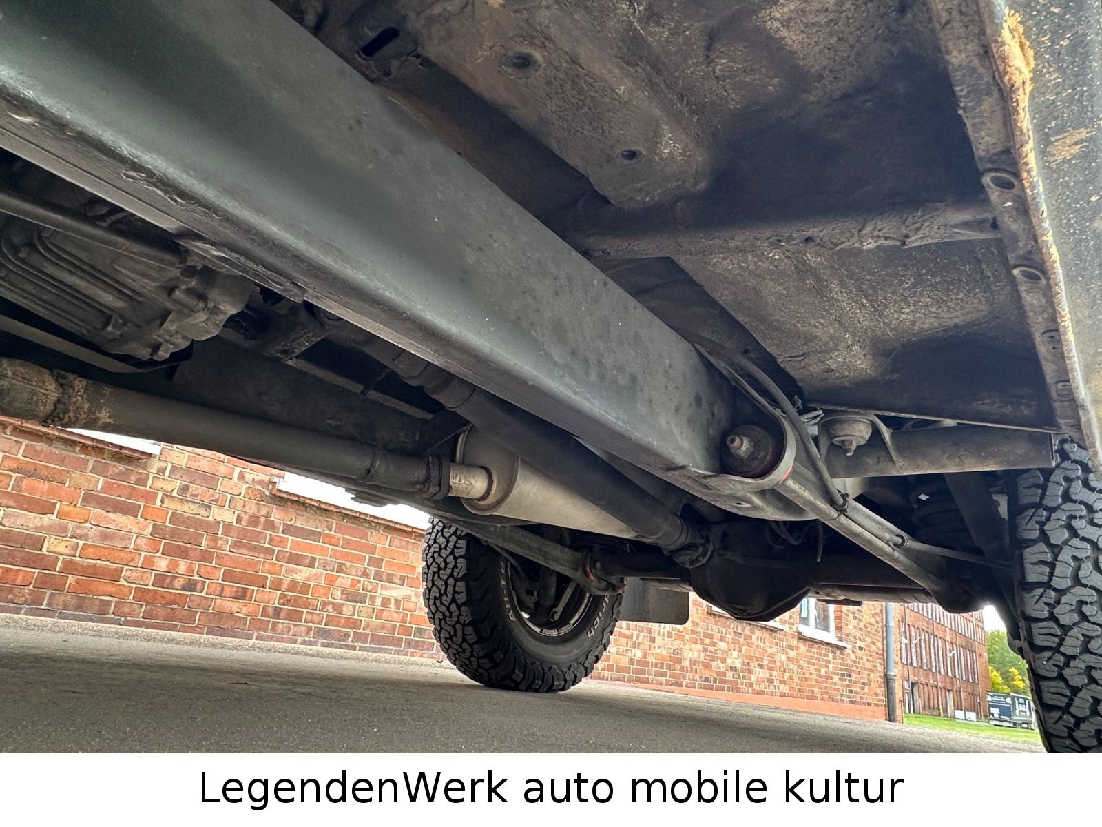 Fahrzeugabbildung Mercedes-Benz 280 GE PUCH No. 517 W460233 ORIGINAL Automat TOP