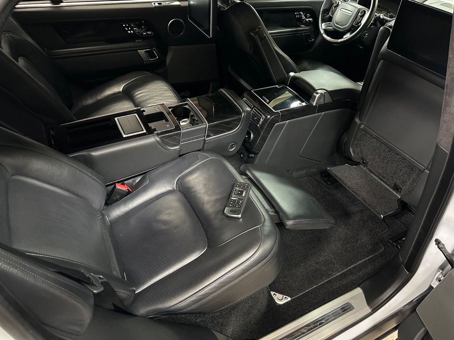 Fahrzeugabbildung Land Rover Range Rover SV Autobiography LWB LANG VOLL 1. Hd