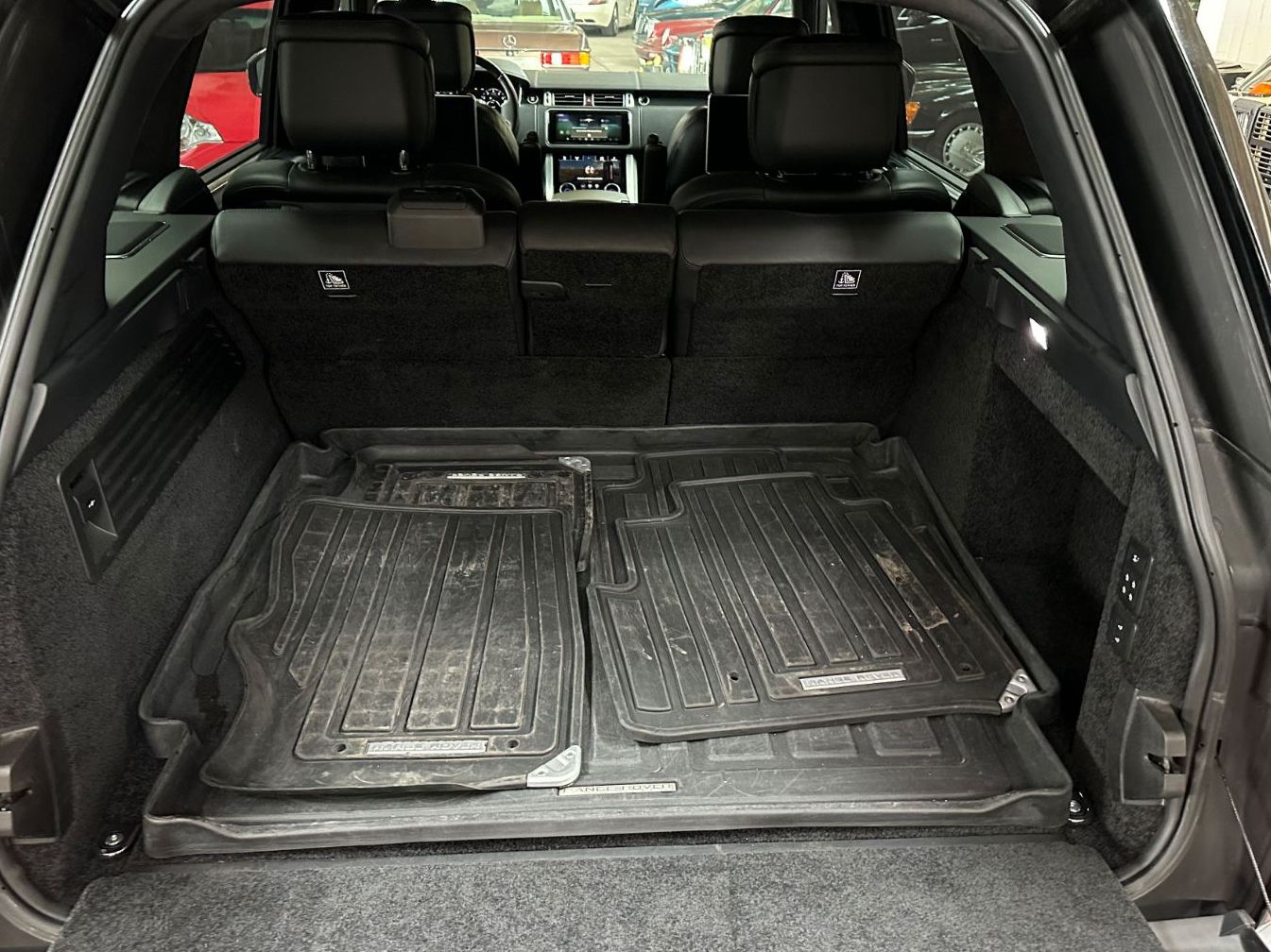 Fahrzeugabbildung Land Rover Range Rover SV Autobiography LWB LANG VOLL 1. Hd