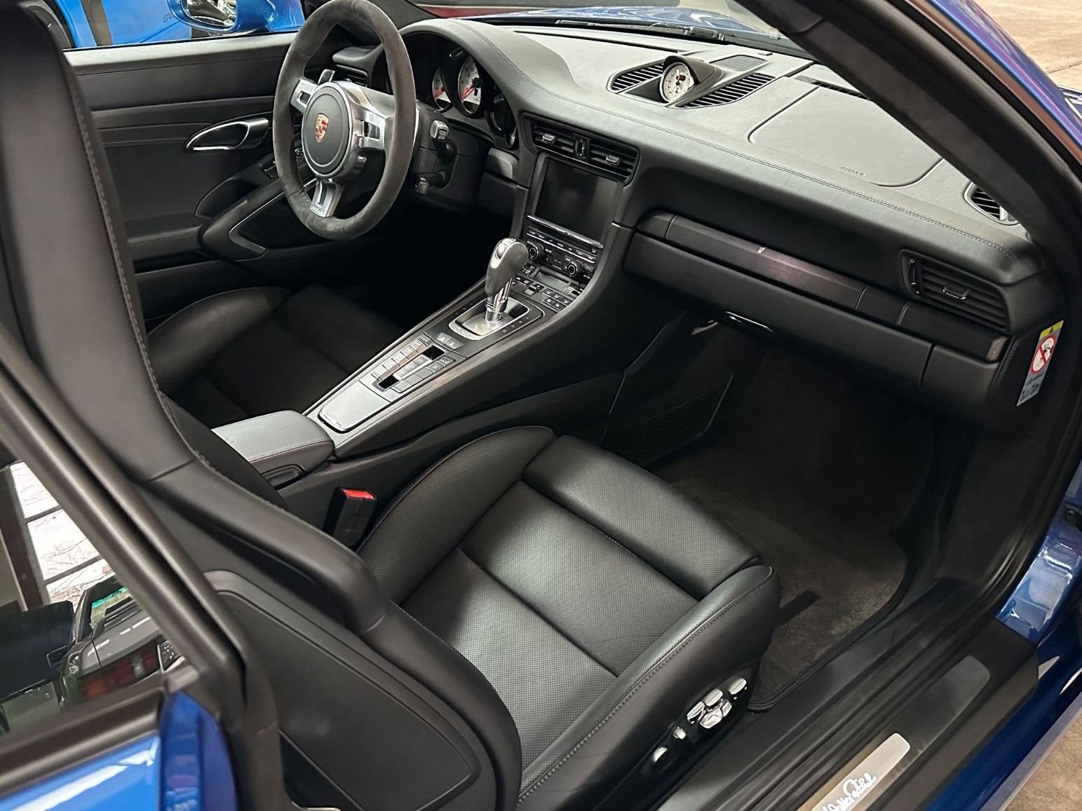 Fahrzeugabbildung Porsche 911 991 TURBO ex WALTER R. mit APPROVED 10 -2026