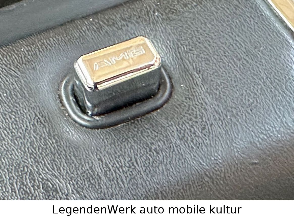 Fahrzeugabbildung Mercedes-Benz SL60 AMG Original 957 TECHNIK 772 OPTIK 415 PANO