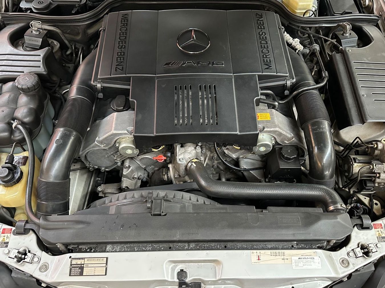 Fahrzeugabbildung Mercedes-Benz SL60 AMG Original 957 TECHNIK 772 OPTIK 415 PANO