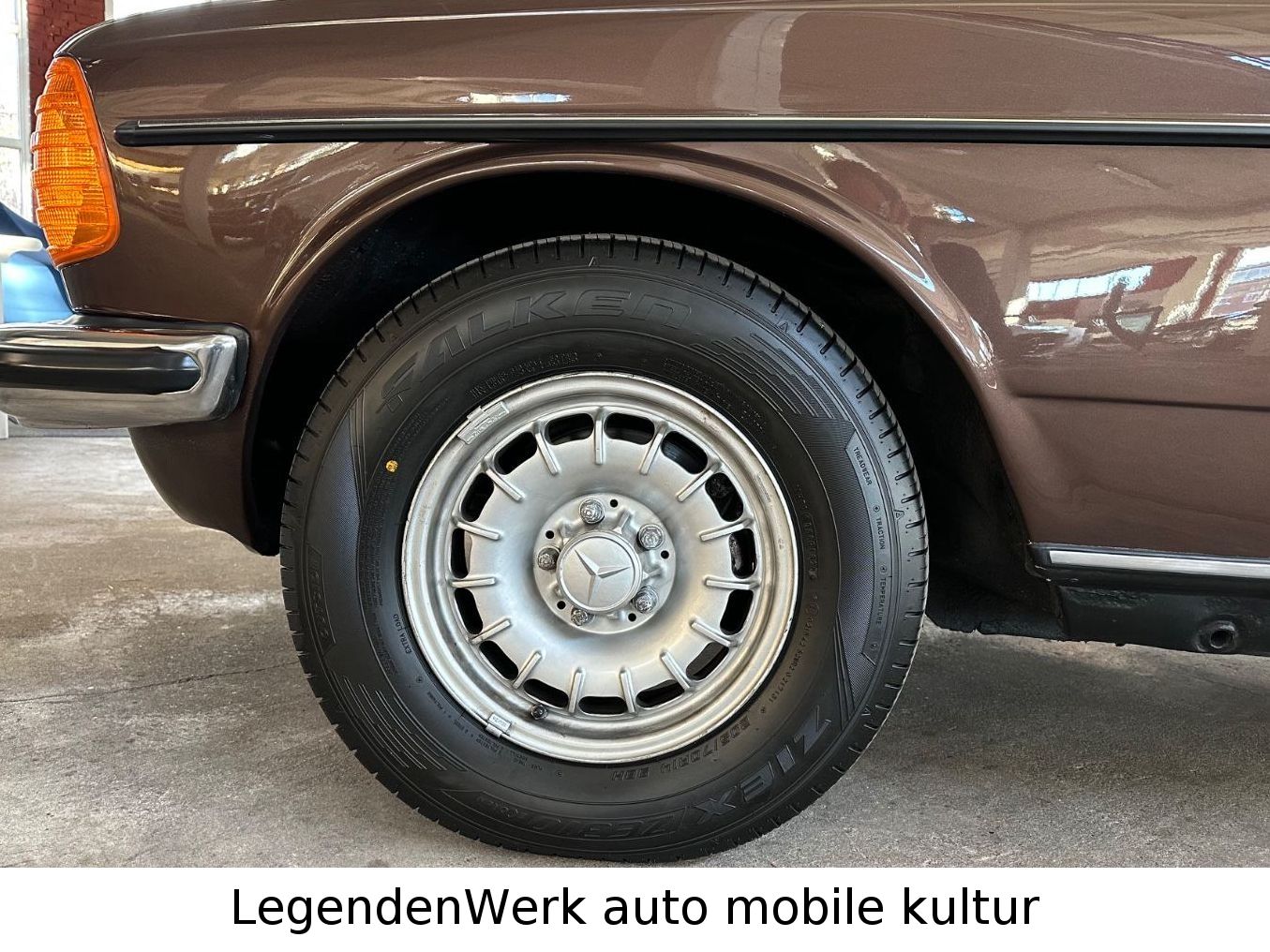Fahrzeugabbildung Mercedes-Benz 280 CE W123 KLIMA SSD ESH AUTOMAT VELOURS BECKER