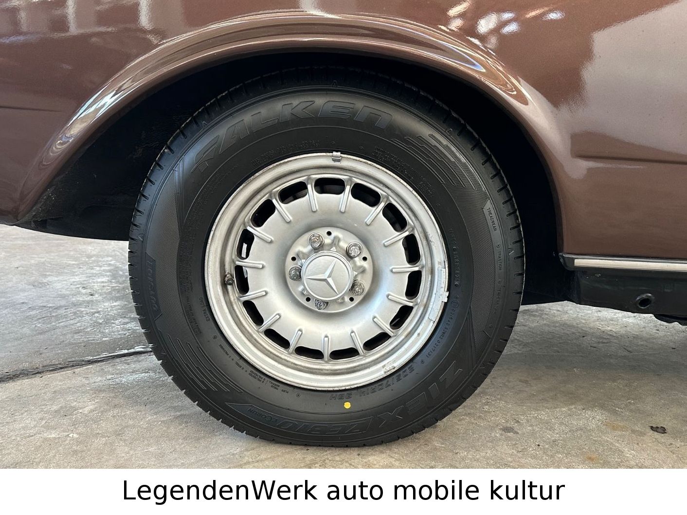 Fahrzeugabbildung Mercedes-Benz 280 CE W123 KLIMA SSD ESH AUTOMAT VELOURS BECKER